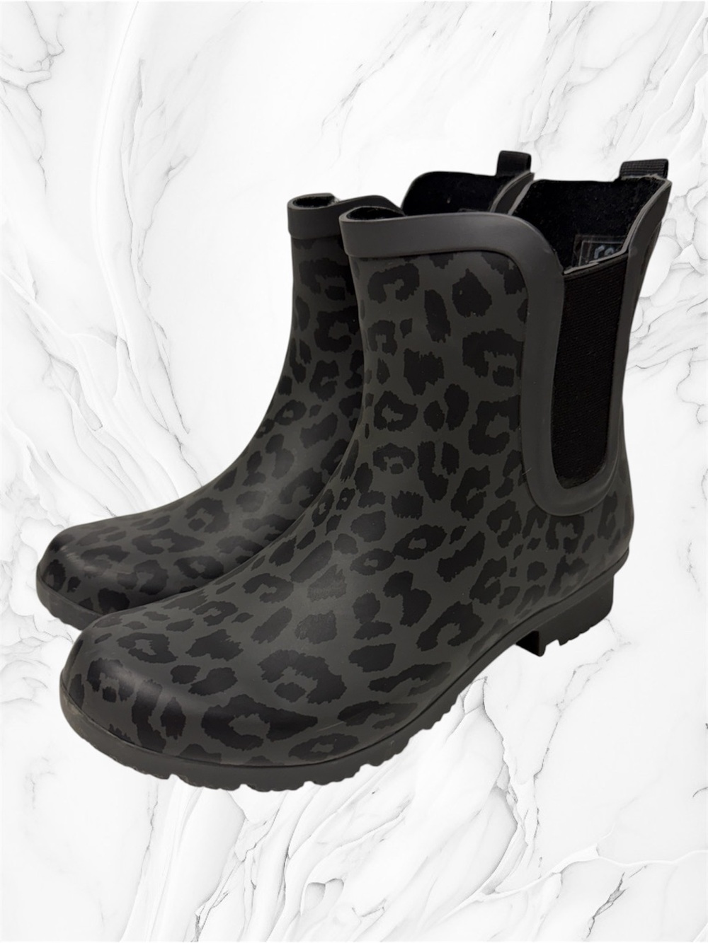 Roma Black and Gray Leopard Chelsea Rain Boots size 7
